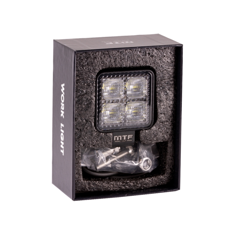 Фонарь светодиодный MTF LIGHT дополнительного освещения 12/24V, 12W, 1100lm, ECE R10, квадратный, шт. Фонарь светодиодный MTF LIGHT дополнительного освещения 12/24V, 12W, 1100lm, ECE R10, квадратный, шт.