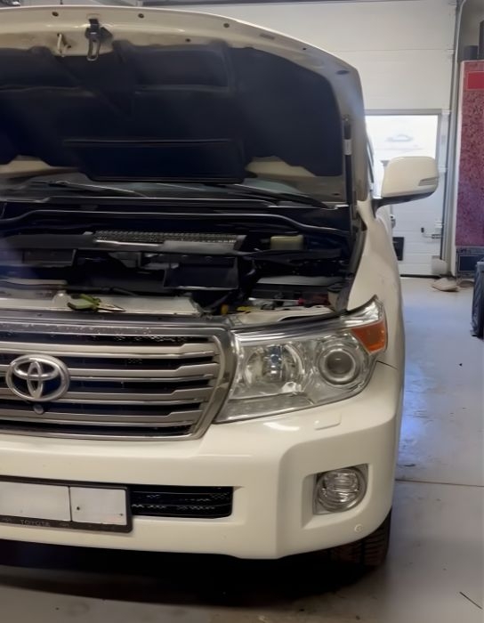 Toyota Land Cruiser 200 (2012) x Aozoom K9 x @BLKV_LIGHT