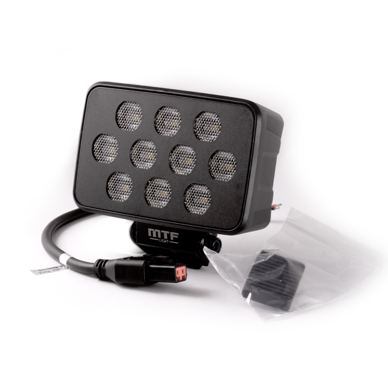 Светодиодный прожектор MTF Light MAXIMUM BLACK — 60W, 12–36V, 7000 lm, прямоугольный, ECE R10 Светодиодный прожектор MTF Light MAXIMUM BLACK — 60W, 12–36V, 7000 lm, прямоугольный, ECE R10
