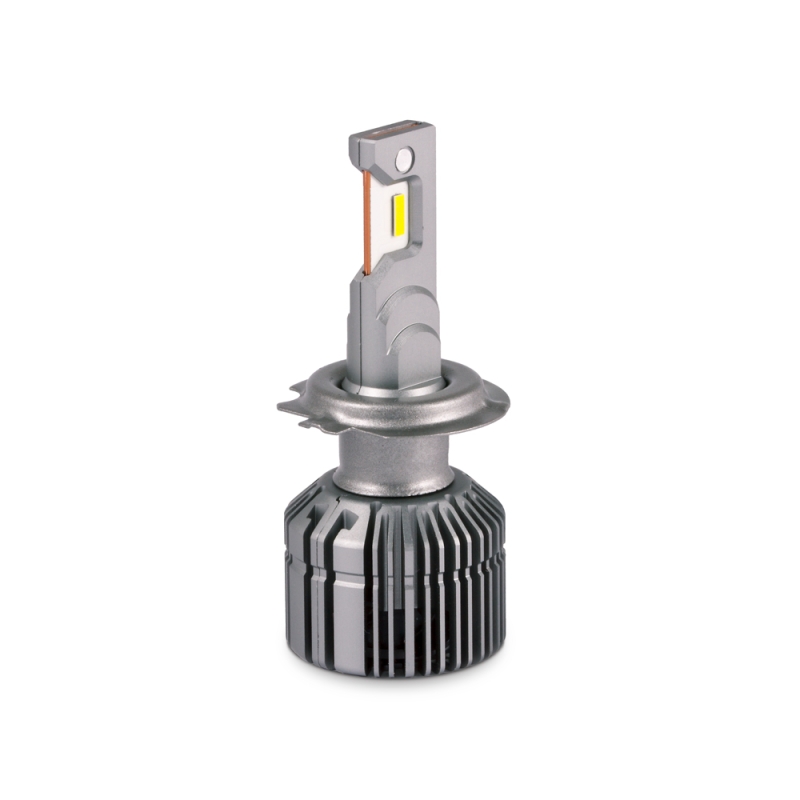 Светодиодные лампы MTF Light RETROFIT LED, H18, 3500K, 2500 лм, 30 Вт, с кулером, комплект 2 шт. Светодиодные лампы MTF Light RETROFIT LED, H18, 3500K, 2500 лм, 30 Вт, с кулером, комплект 2 шт.