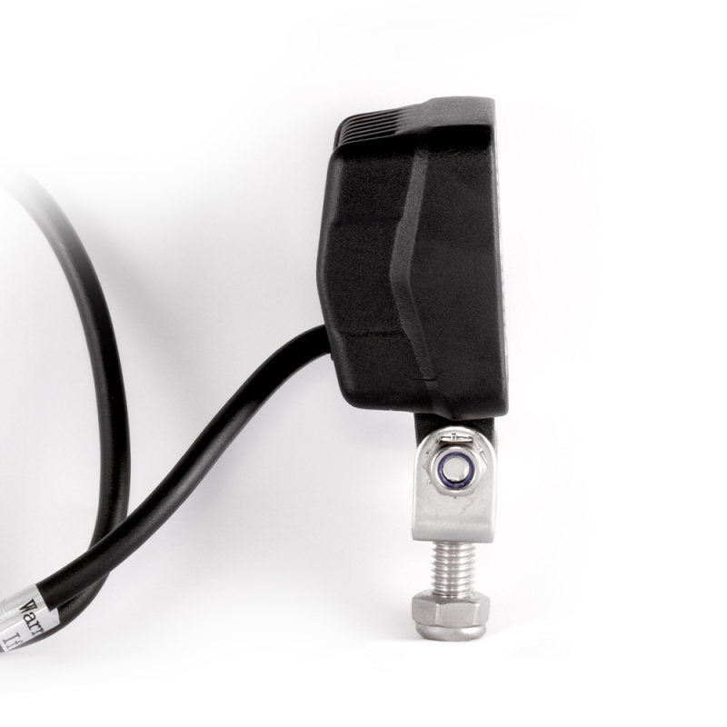 Фонарь светодиодный MTF LIGHT дополнительного освещения 12/24V, 12W, 1100lm, ECE R10, квадратный, шт. Фонарь светодиодный MTF LIGHT дополнительного освещения 12/24V, 12W, 1100lm, ECE R10, квадратный, шт.